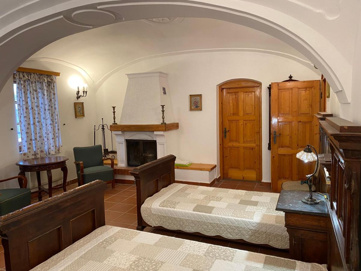 Oereghaz 1839 Hotel Csopak Bagian luar foto