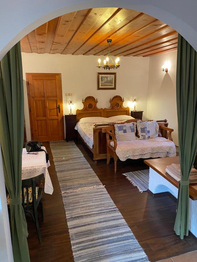 Oereghaz 1839 Hotel Csopak Bagian luar foto