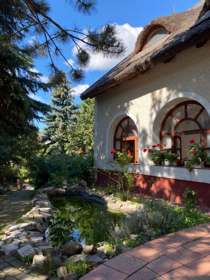 Oereghaz 1839 Hotel Csopak Bagian luar foto